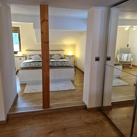 Am Wasserfall Nohn (Rhineland-Palatinate)